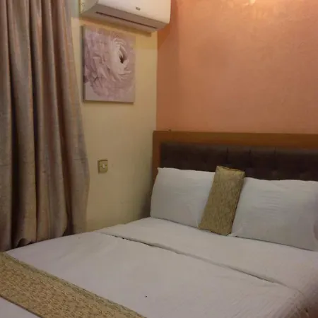 Euro Lounge And Hotel